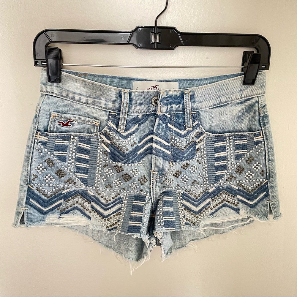 Hollister Women's mid raise Blue Denim Shorts